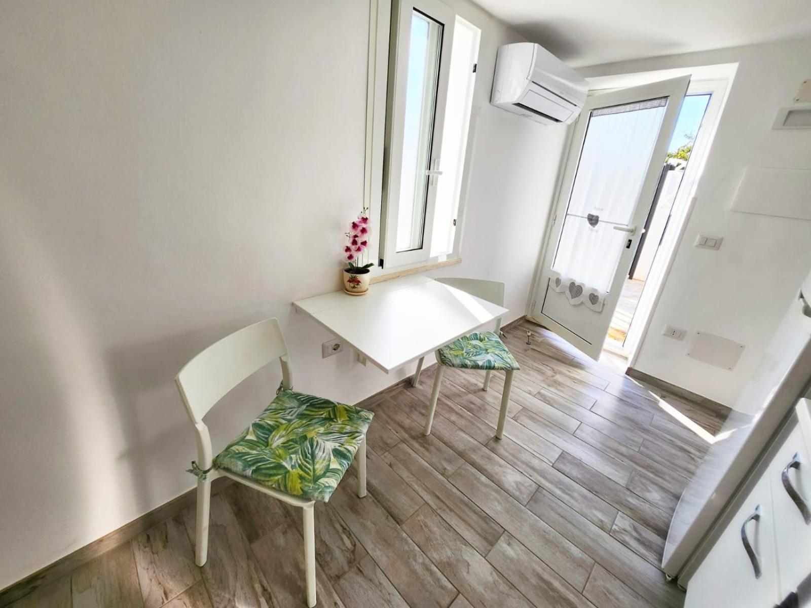 Casa Al Mare Orchidea - Motoparking - Wifi Free - Ac 칼라고노네 외부 사진