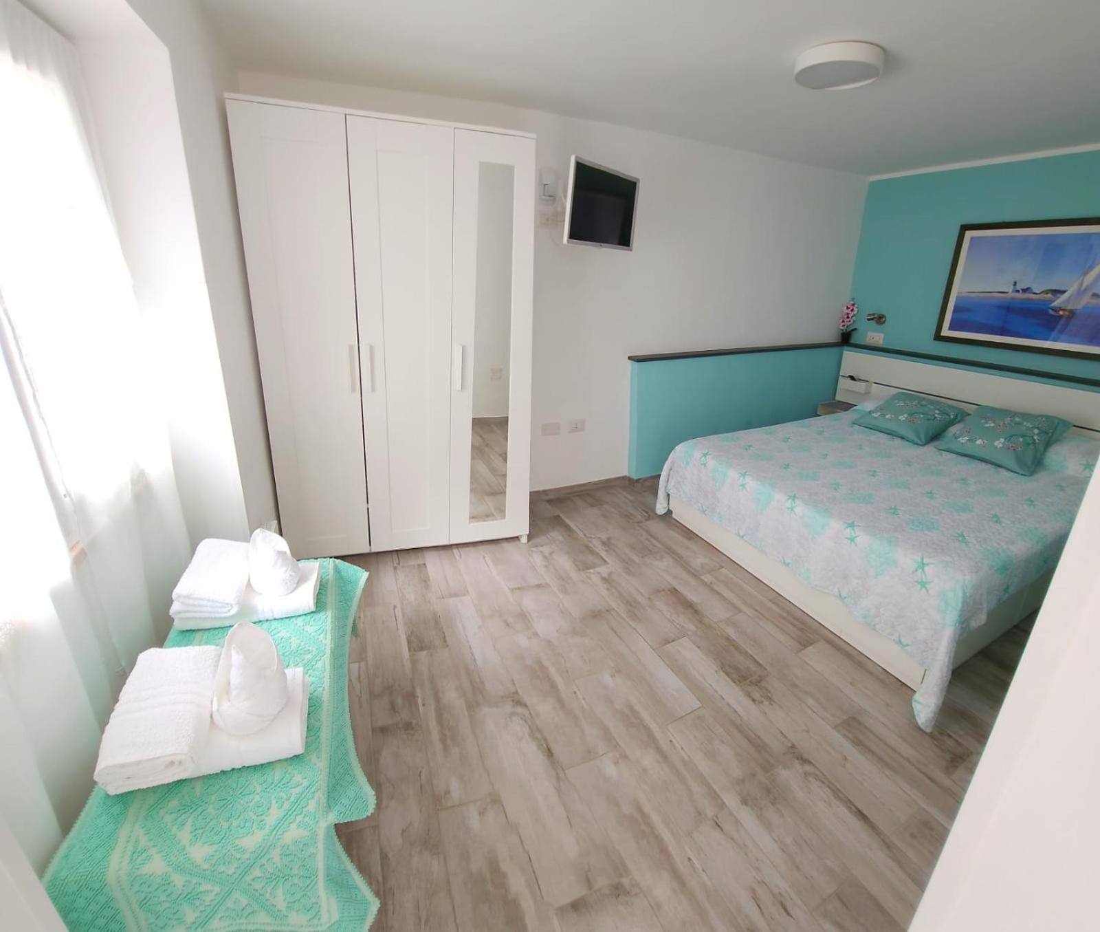 Casa Al Mare Orchidea - Motoparking - Wifi Free - Ac 칼라고노네 외부 사진