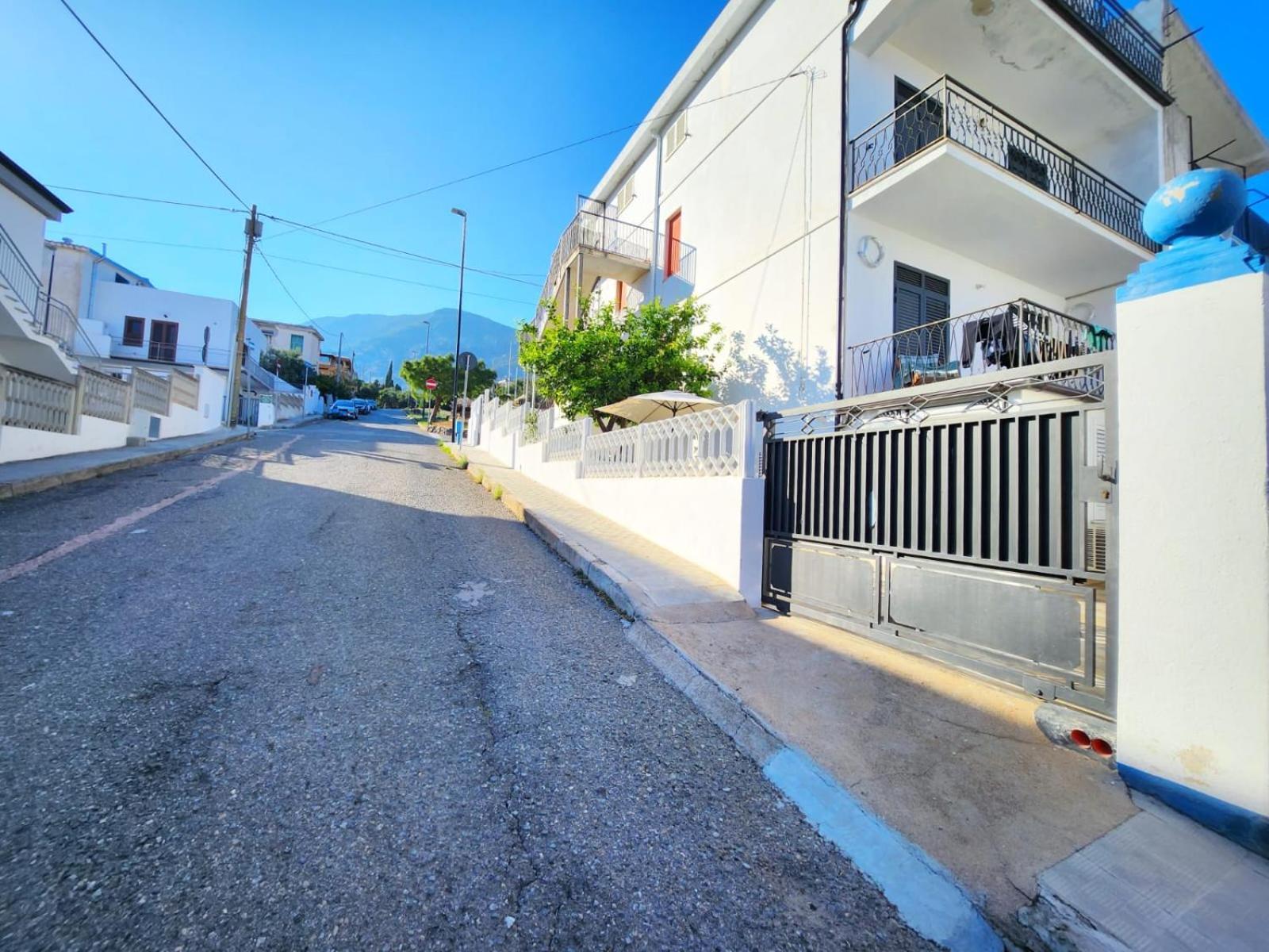 Casa Al Mare Orchidea - Motoparking - Wifi Free - Ac 칼라고노네 외부 사진